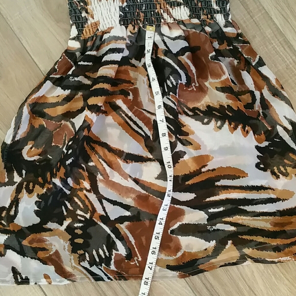 Cute animal print Top - Picture 2 of 3